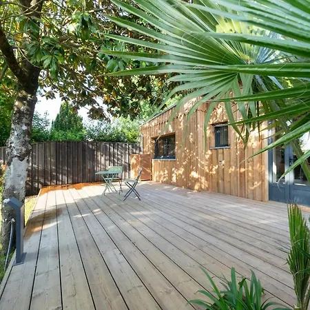 Maison Du Canal Au Bord Du Canal A Cazaux *